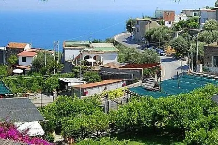 Sleeps 4 Pool Apartmán Nerano